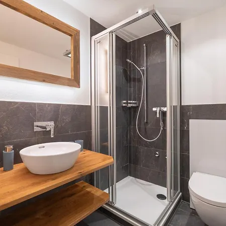 Lady Hamilton Апартаменты *