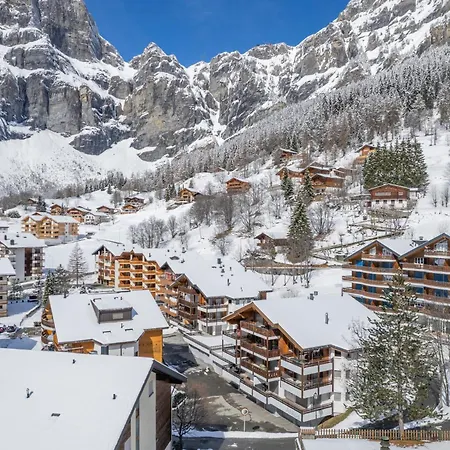 Lady Hamilton 公寓 *