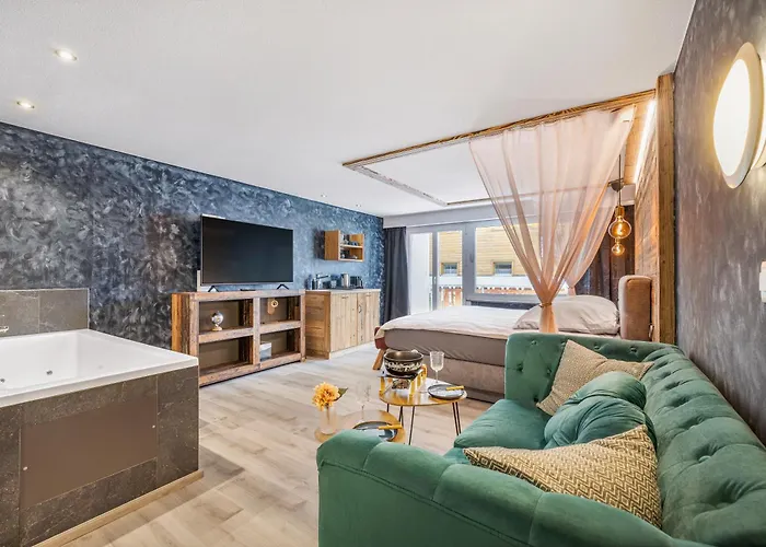 Lady Hamilton Лойкербад