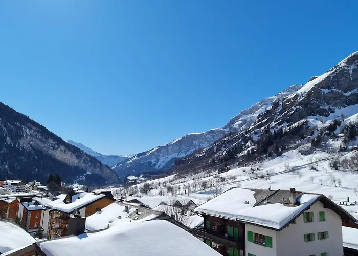 Lady Hamilton 公寓 *